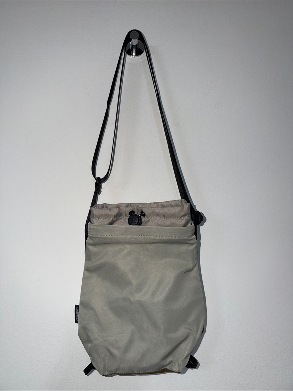 Lululemon bottle water bag
